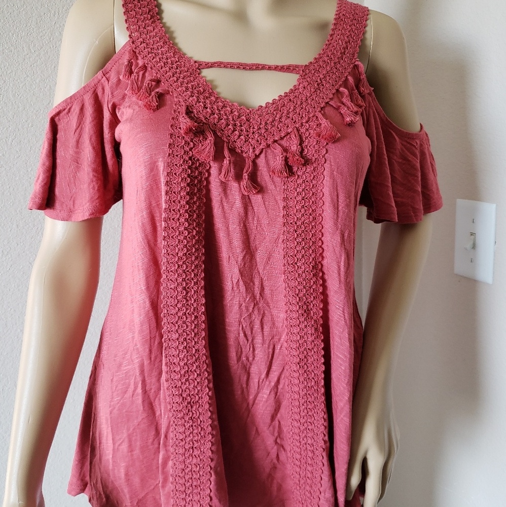 Rusty orange/reddish cold shoulder top